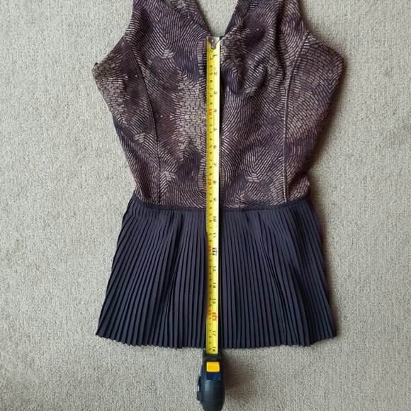 Lululemon City Tank in Golden Goddess Cashew Multi size 8 - Picture 11 of 11